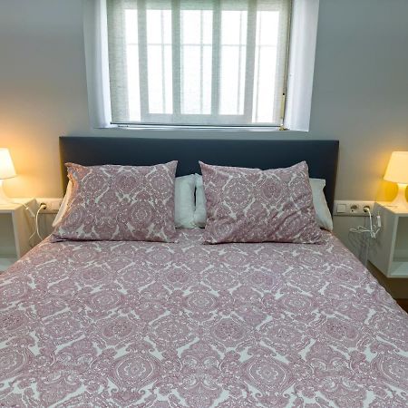 Apartamento Plaza Viuda Кадис Екстериор снимка
