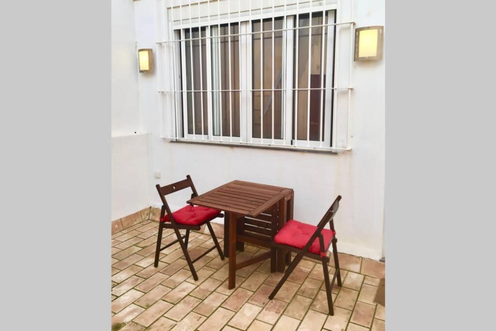 Apartamento Plaza Viuda Кадис Екстериор снимка